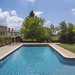 With Pool بيت للعطل