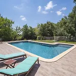 With Pool * Svetvinčenat